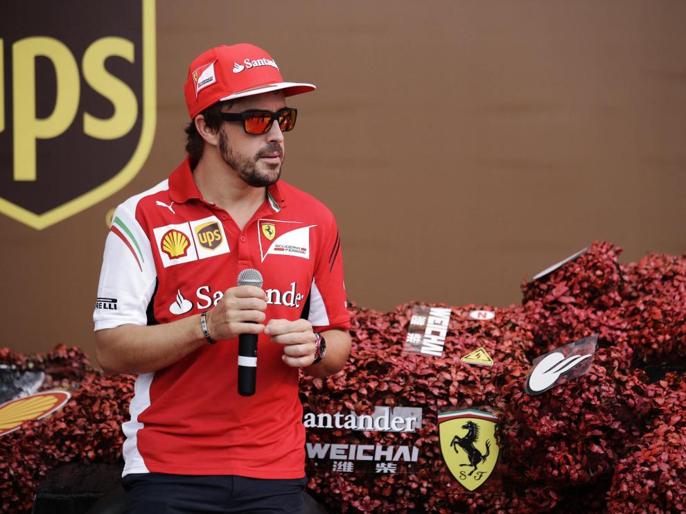Alonso, en un acto oficial de Ferrari.