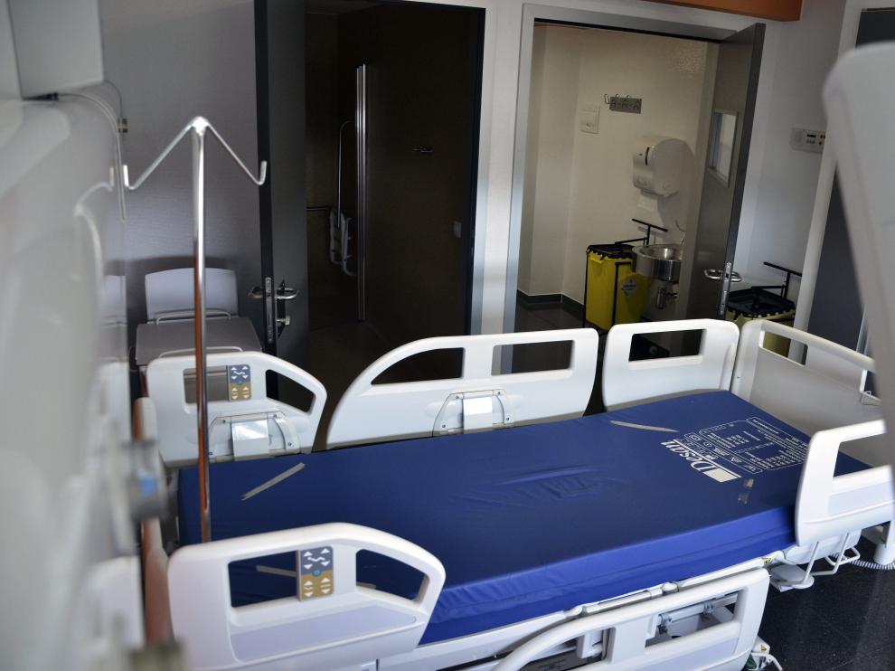 Habitación de hospital habilitada para tratar enfermedades infecciosas como el ébola
