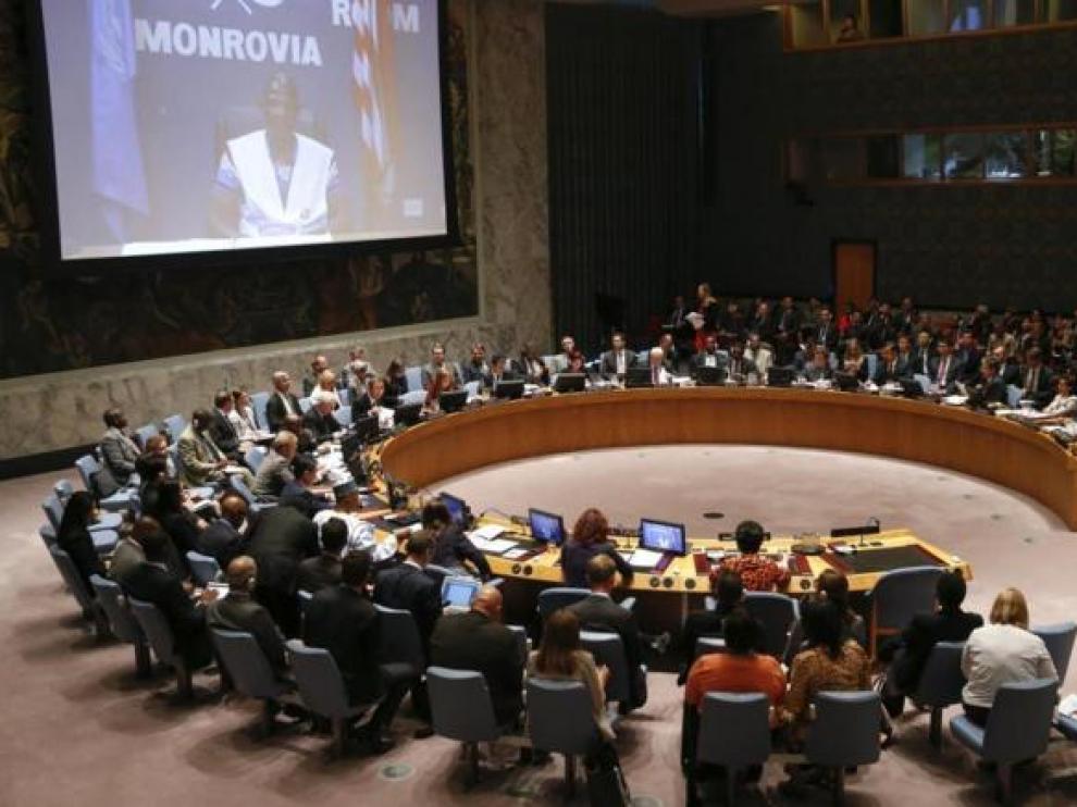 Los miembros del Consejo de Seguridad de la ONU en la reunión sobre el ébola.