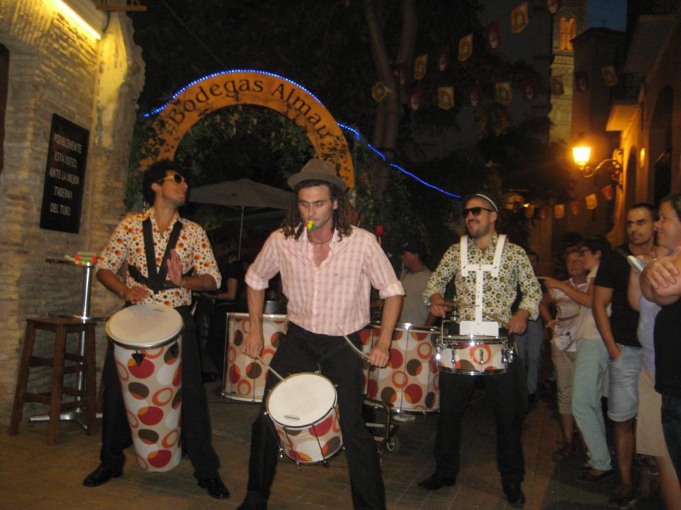 Pasacalles en 'El Tubo'