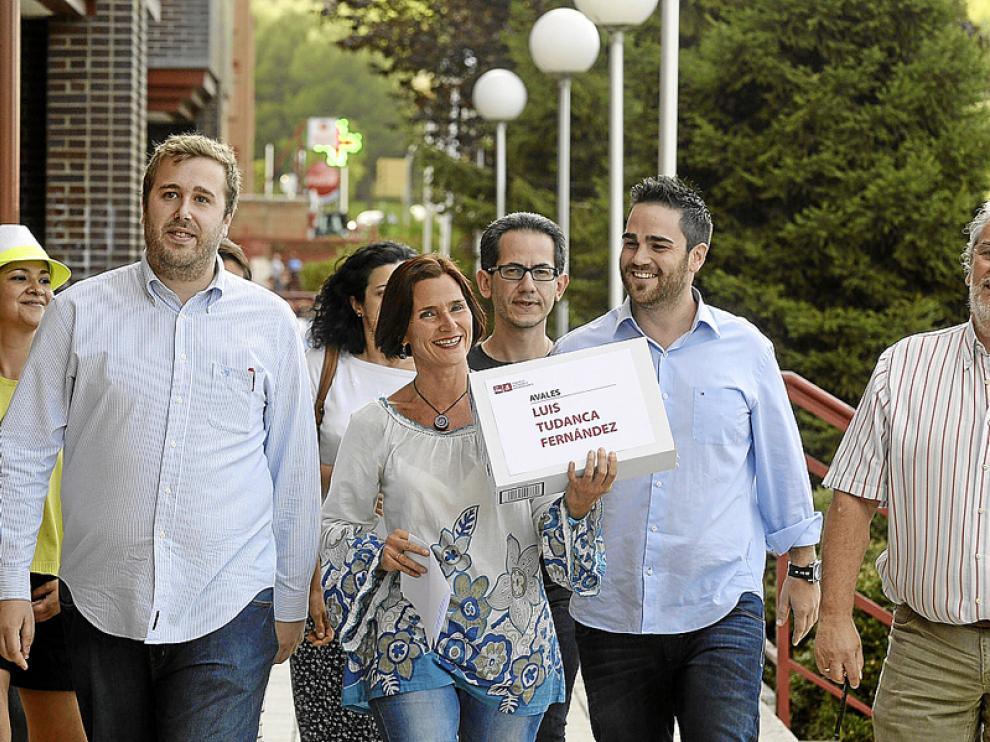 Los miembros de la candidatura de Luis Tudanca, ayer.
