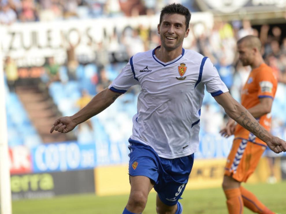Borja celebra el tanto de la victoria