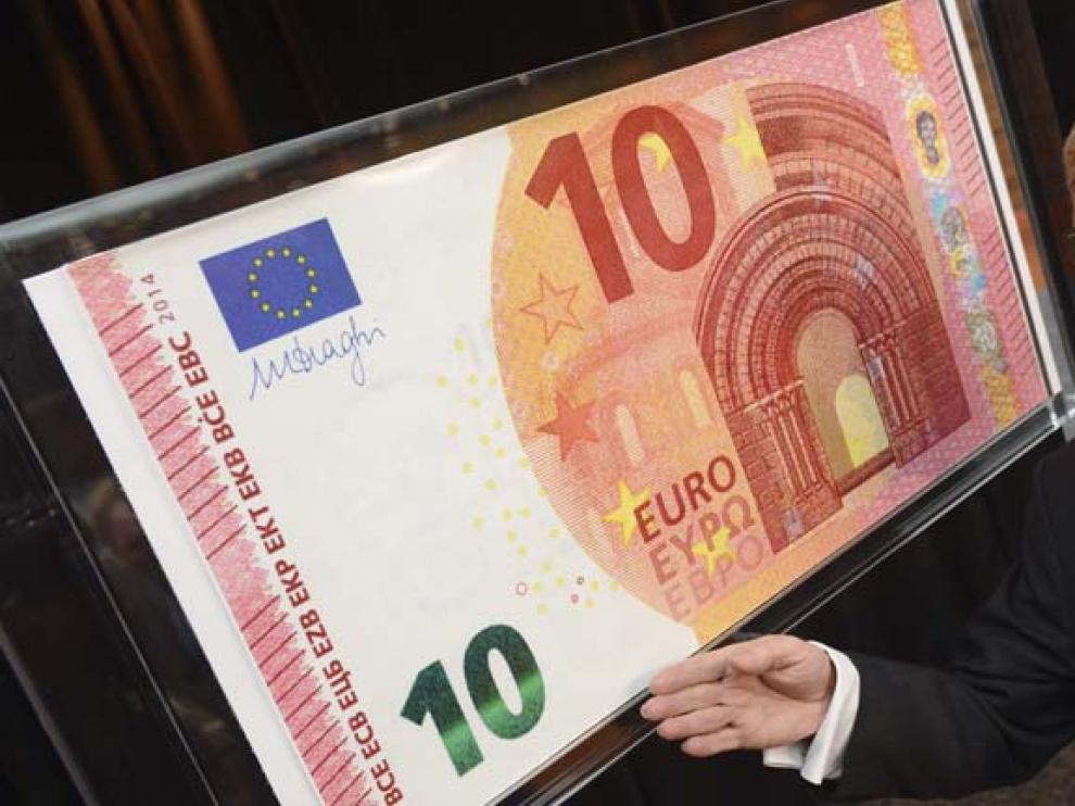 El nuevo billete de 10 euros que se pone hoy en circulación incorpora varias novedades
