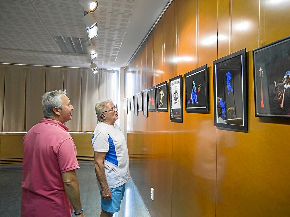 La exposición homenaje a los zaragozanos Teatro de Medianoche se puede visitar desde ayer.