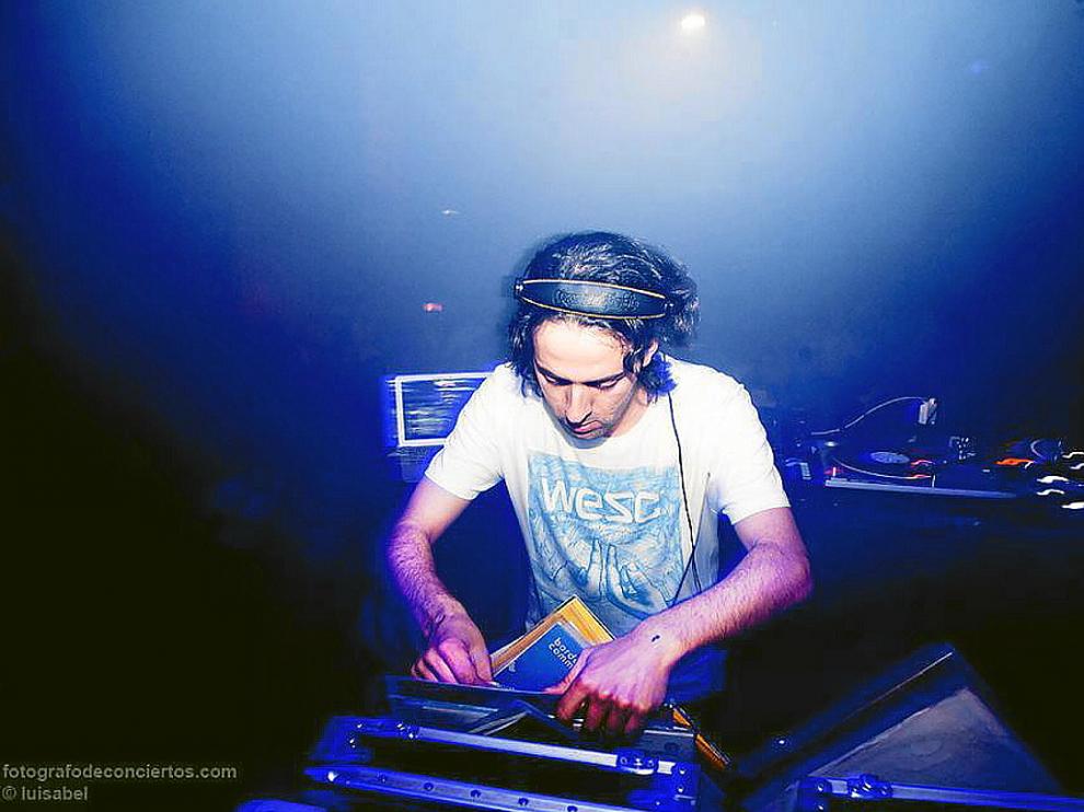 El DJ Carlos Hollers celebró hace ya un año sus dos décadas en esta profesión.