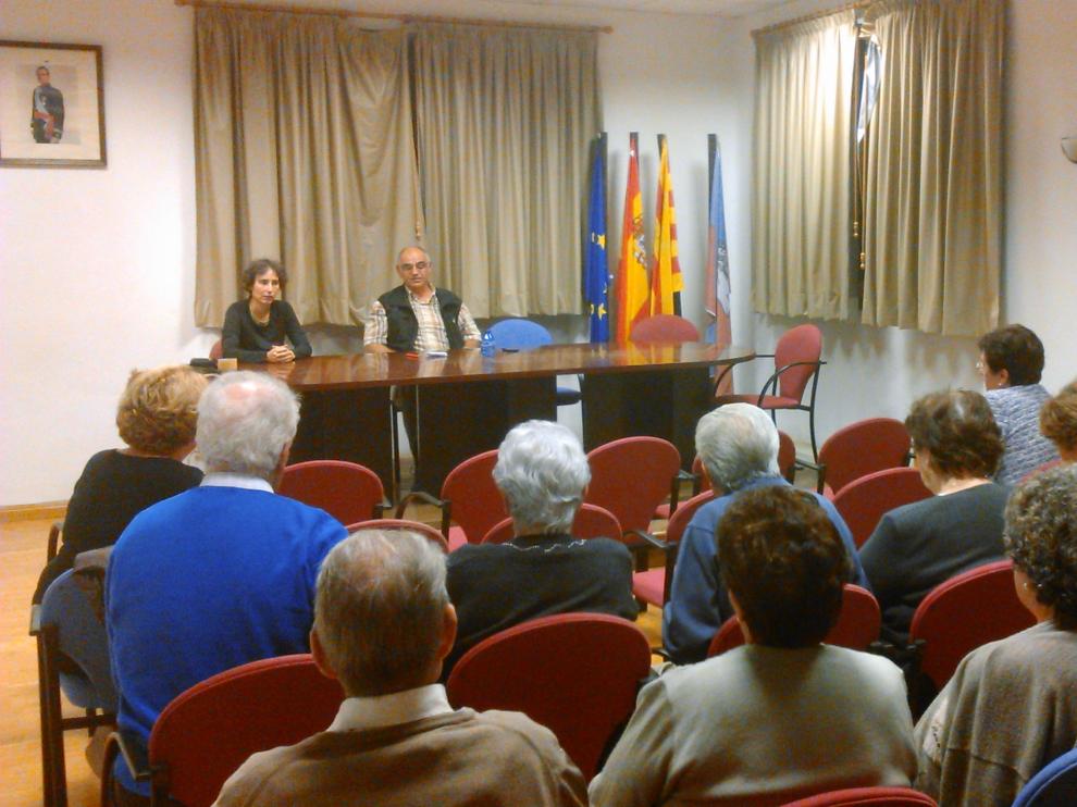 Los vecinos de Biscarrués se reunieron en asamblea para hablar de la contaminación del río