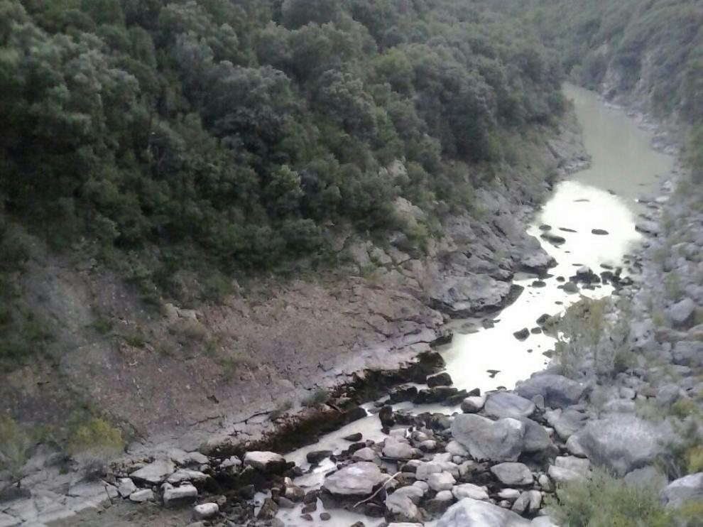 Una imagen del río Gállego.