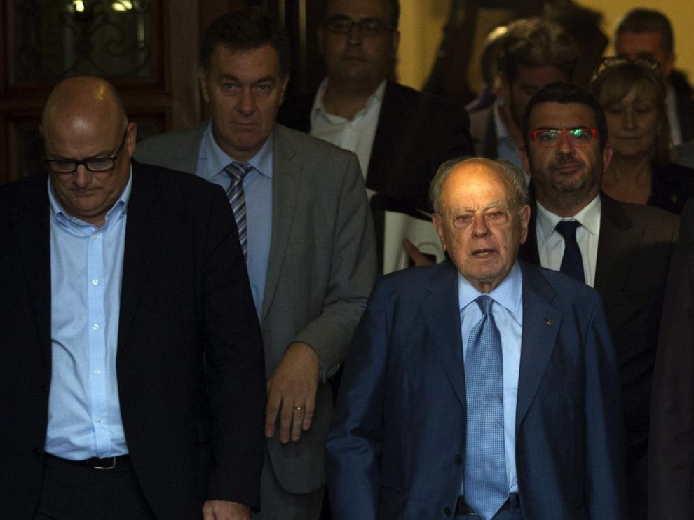 Pujol, a su salida del Parlamento