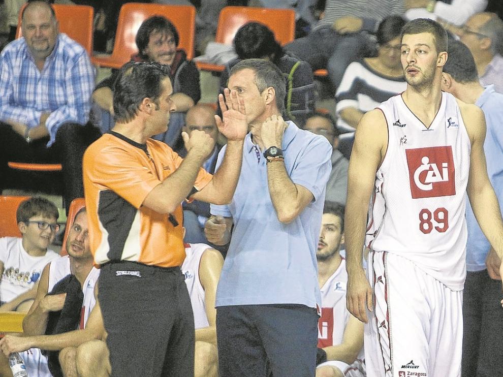 Jelovac ha sorprendido gratamente en pretemporada. En la imagen, durante el partido en Burgos.