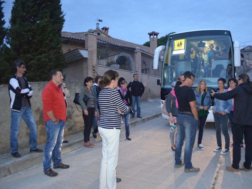 Los padres de los escolares de Fonz han bloqueado el bus escoalr