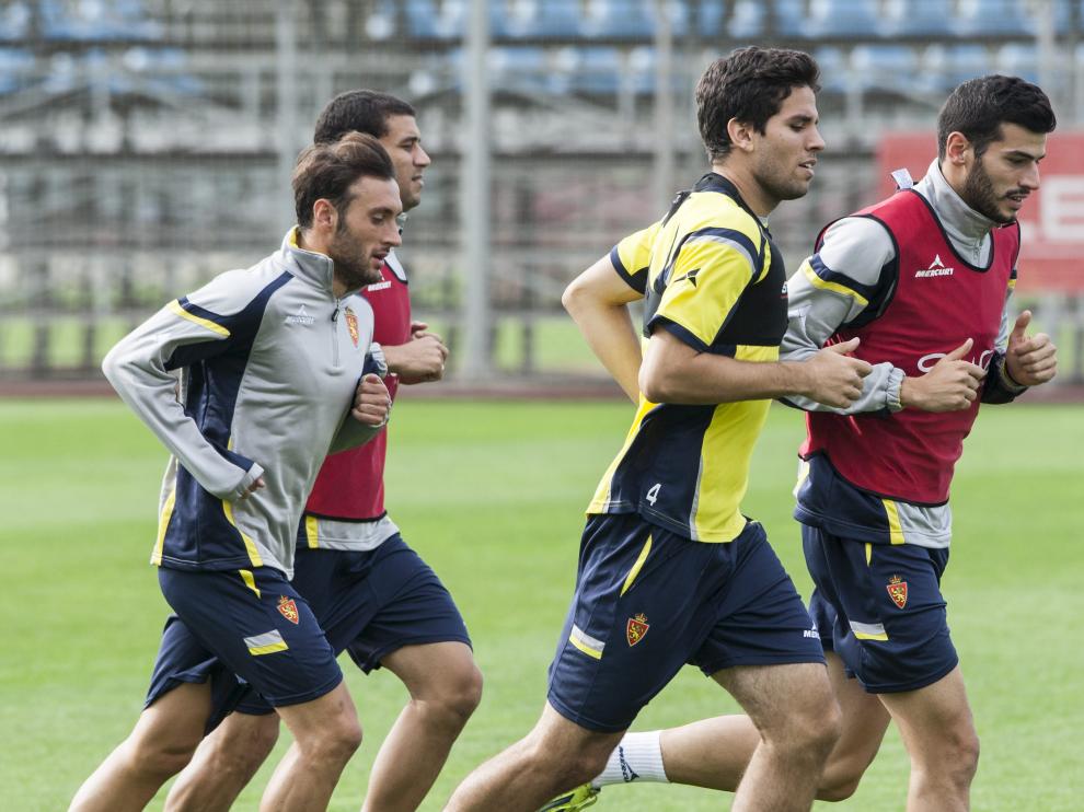 Los jugadores del Real Zaragoza preparan el partido del Mallorca