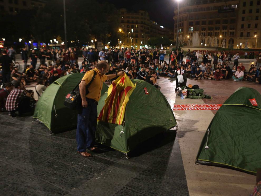 Acampada en Barcelona este jueves por la noche antes de la retirada de las tiendas