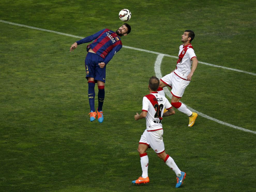 Un momento del partido Rayo Vallecano-Barcelona