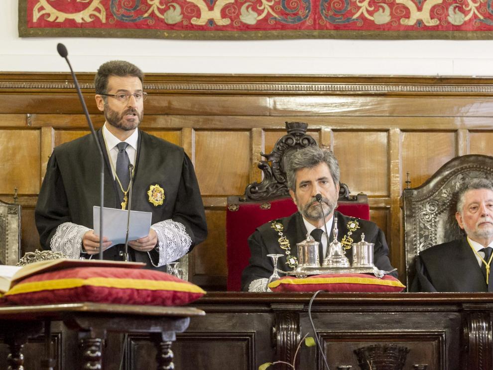 Toma de posesión de Bellido.
