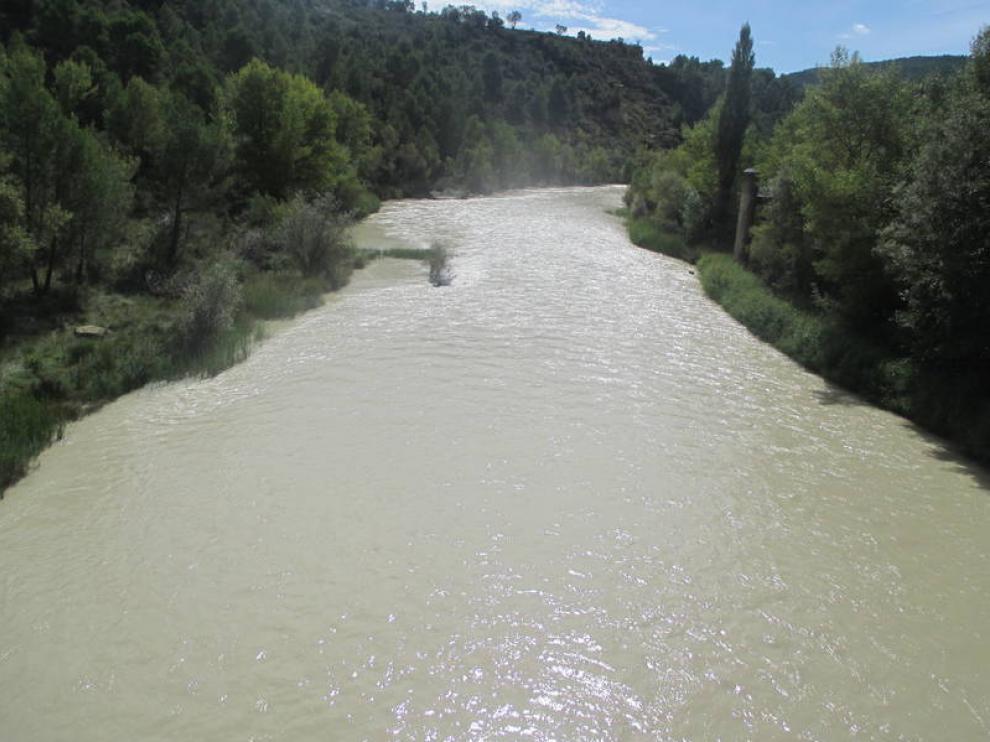 Río Gállego a su paso por Santa Eulalia de Gállego
