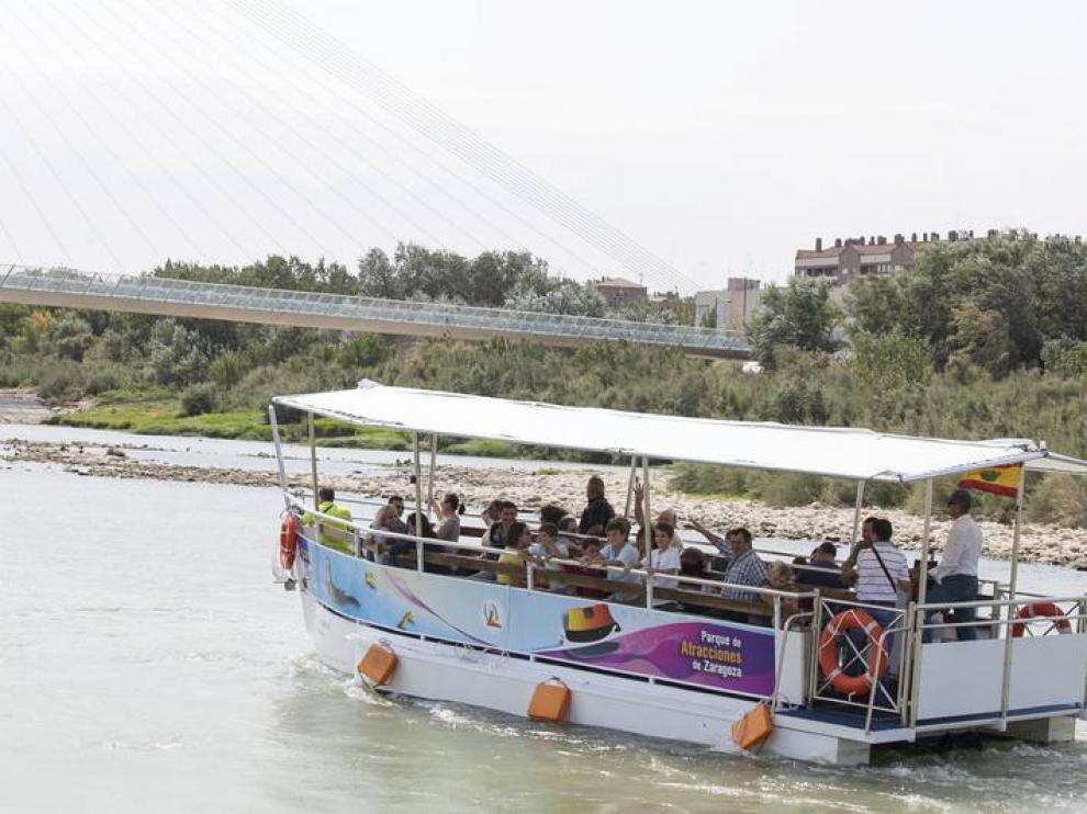 El barco, a la altura de la Almozara