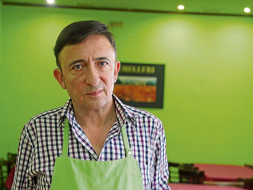 Ignacio Galiay, propietario del Antiguo Bar La Jota, de Zaragoza