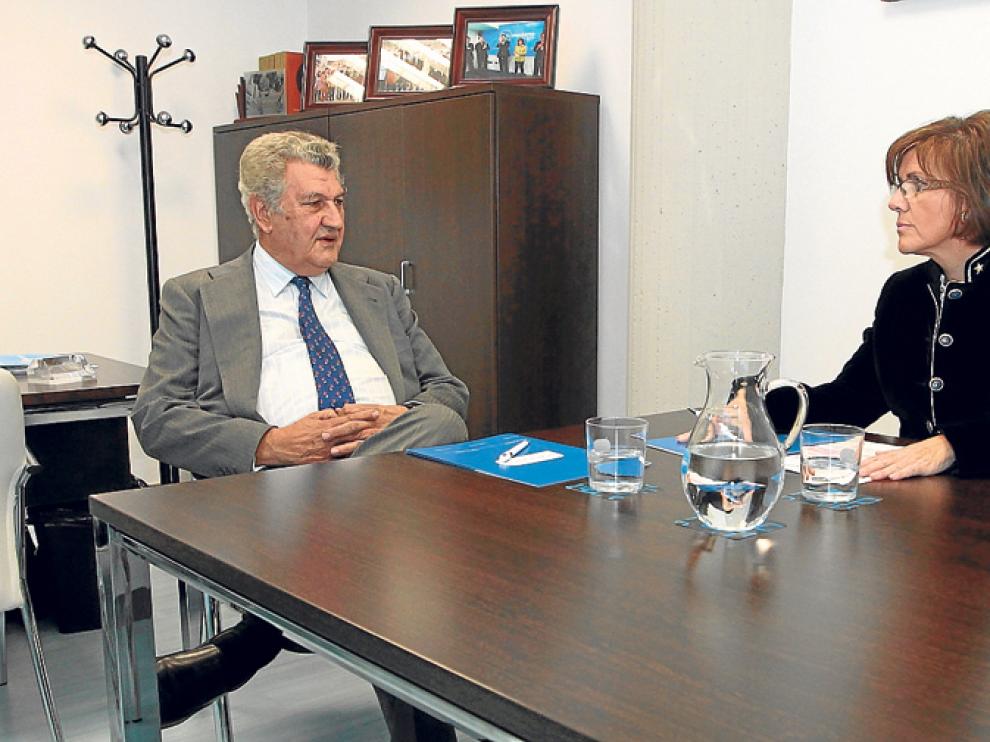 El presidente del Congreso, Jesús Posada, y la presidenta del PP soriano, María del Mar Angulo, este viernes.
