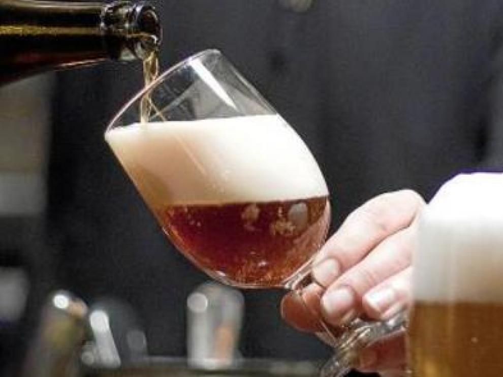 ?La ingesta moderada de cerveza podría no afectar al rendimiento deportivo.