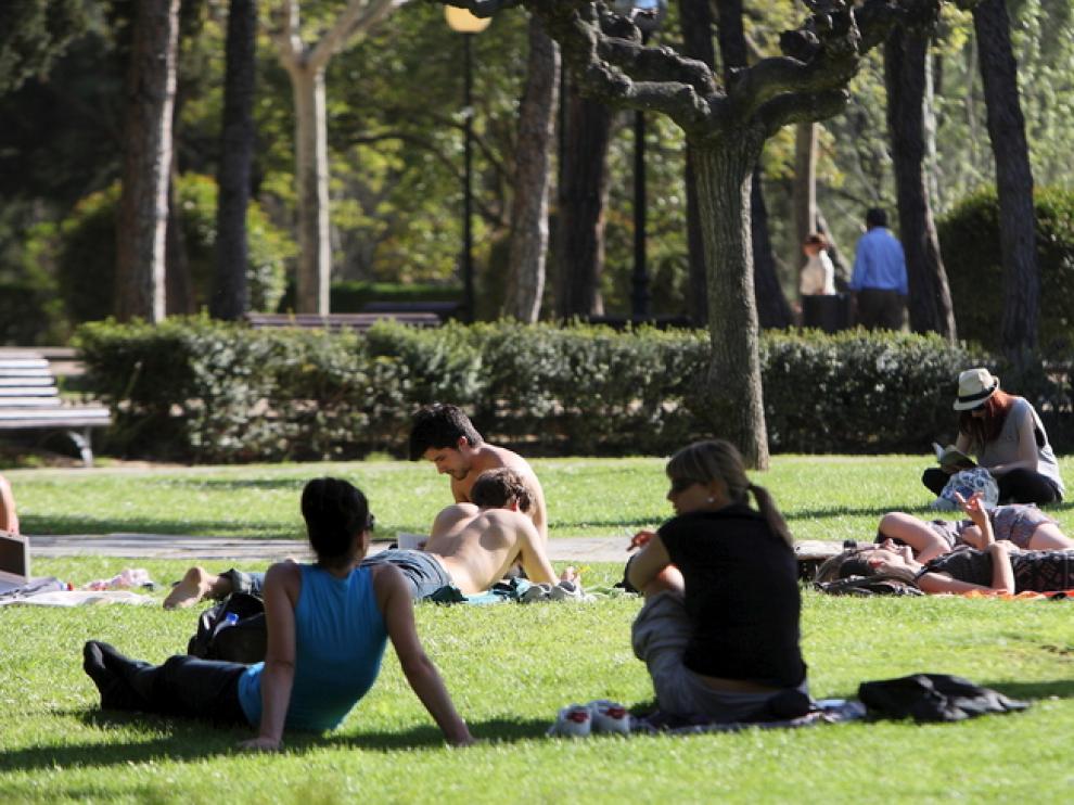 Las buenas temperaturas de los últimos días han hecho que la gente salga a la calle