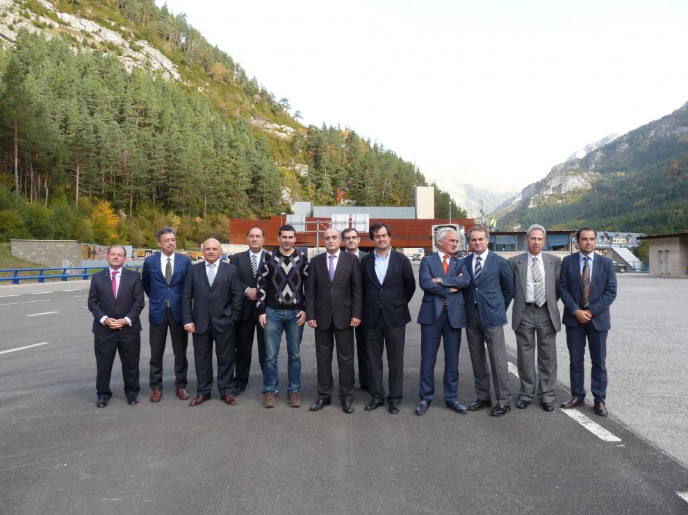El comité ejecutivo de CREA ha visitado la entrada del Somport