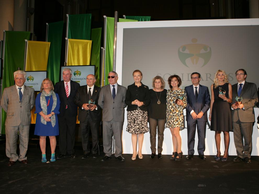 Foto de familia con los premiados