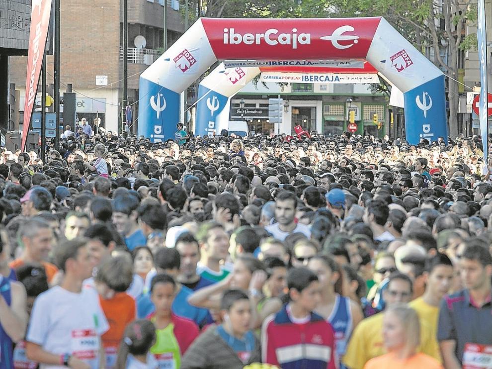 Salida de la pasada edición de la carrera, en la calle San Ignacio de Loyola.
