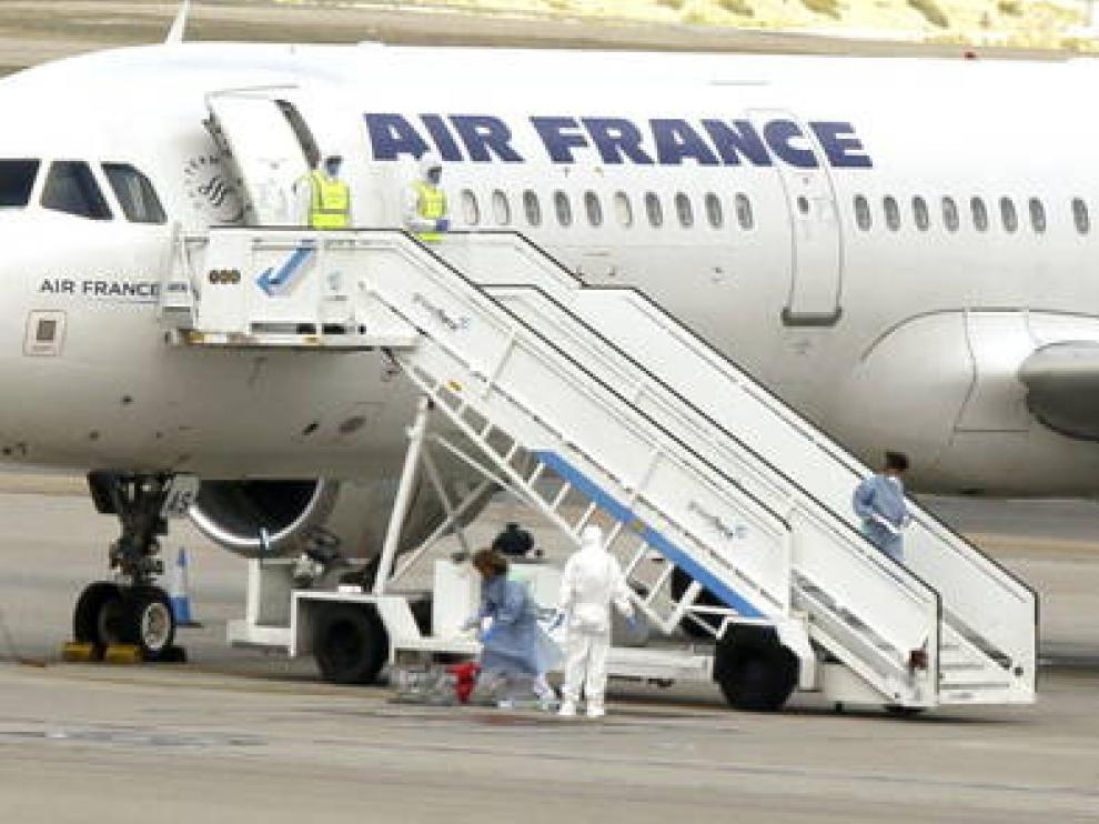 La semana pasada se aisló un avión en Barajas ante la sospecha de ébola