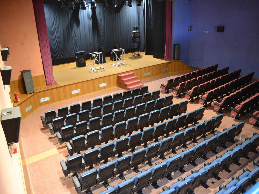 La Sala Goya, en Mequinenza, uno de los pequeños cines que resisten
