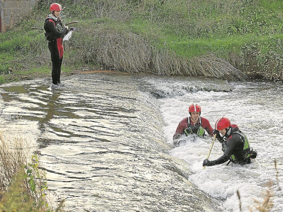 La búsqueda de los especialistas se centró ayer en el cauce del río Jiloca.