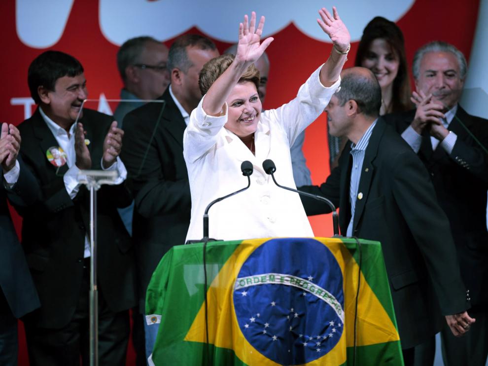 Rousseff celebra su victoria en las presidenciales de Brasil