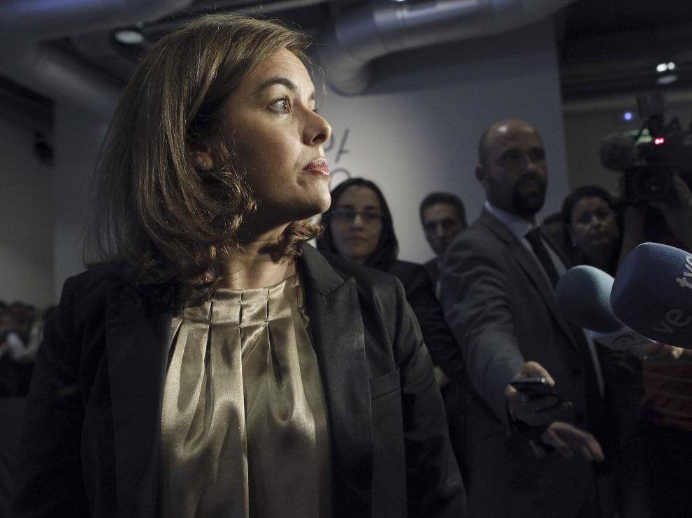 Sáenz de Santamaría defiende actuar "con todo el rigor de la ley" ante la corrupción
