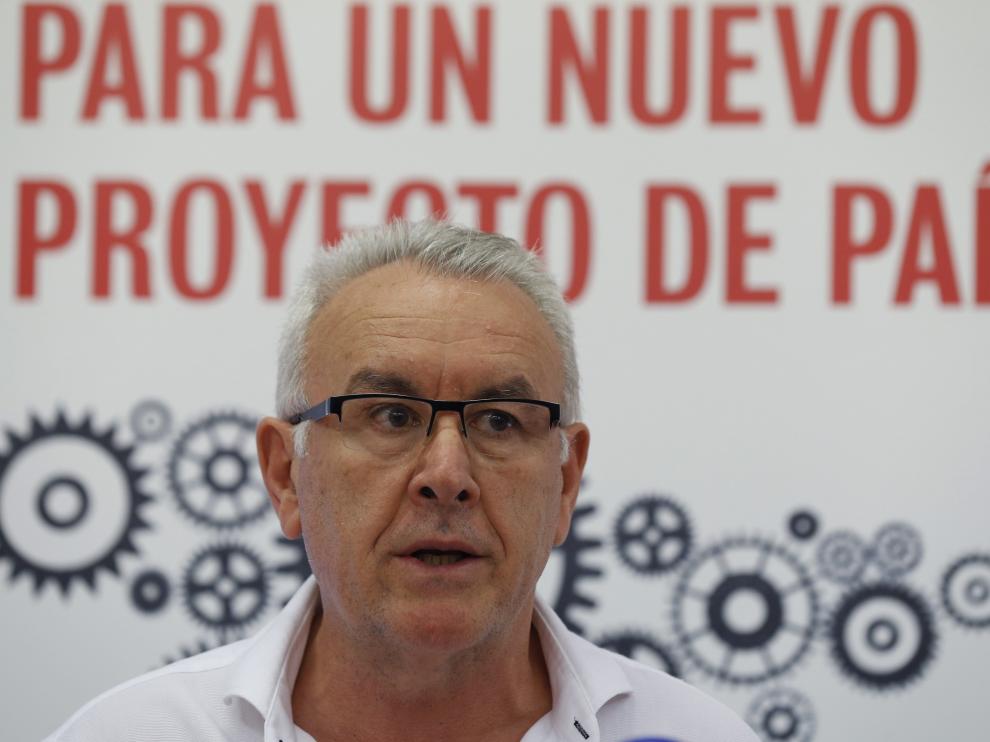 El coordinador federal de IU, Cayo Lara