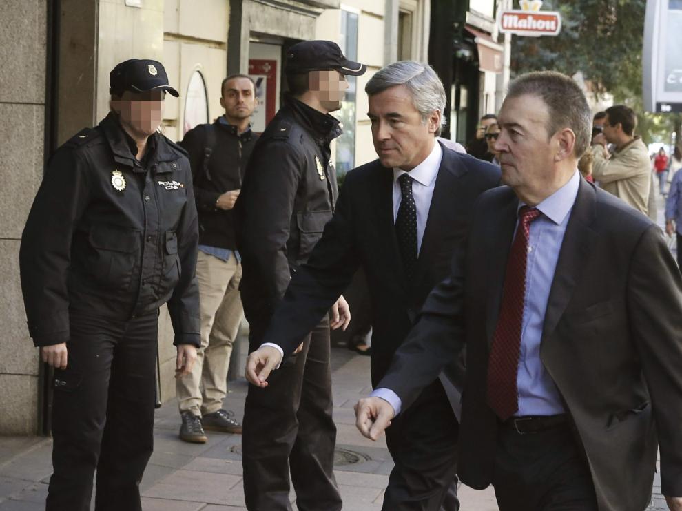 Ángel Acebes llega a la Audiencia nacional