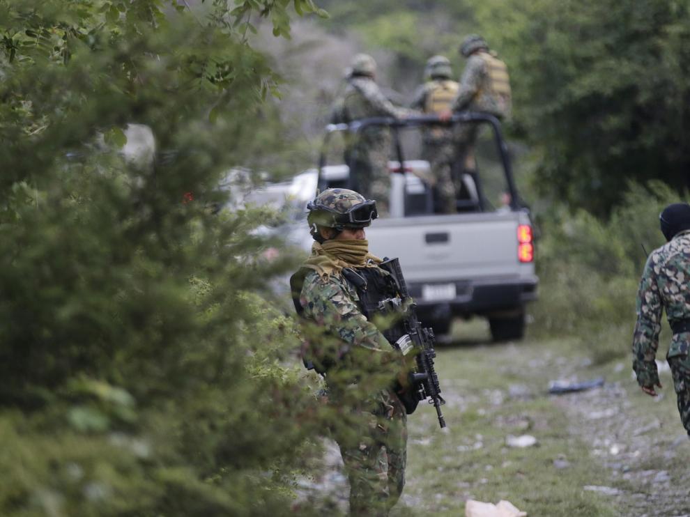 El Ejército custodia el lugar donde ha sido encontrada la fosa