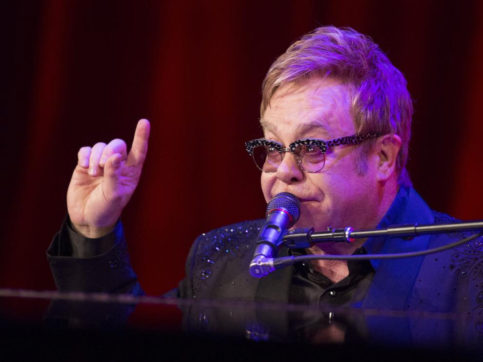 Elton John, encantado con el papa Francisco.