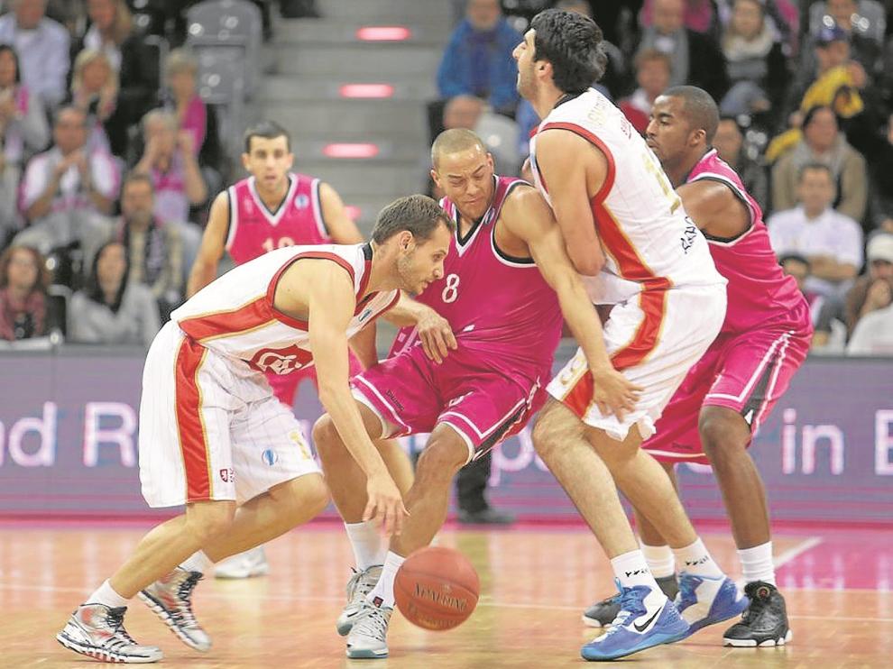 Pedro Llompart, durante el partido celebrado en Bonn en la pasada edición de la Eurocup.