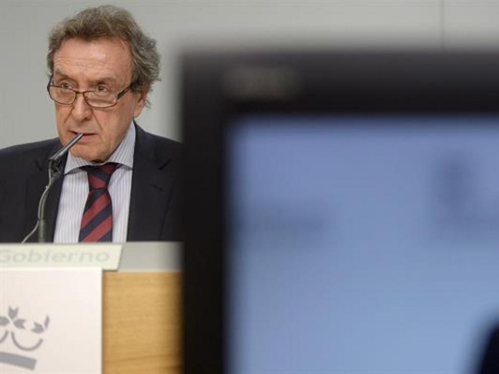 El consejero de Presidencia y portavoz de la Junta de Castilla y León, José Antonio de Santiago-Juárez, durante la rueda de prensa ofrecida tras la reunión del Consejo de Gobierno