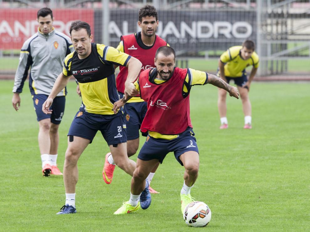 Mario, durante un entrenamiento del Real Zaragoza