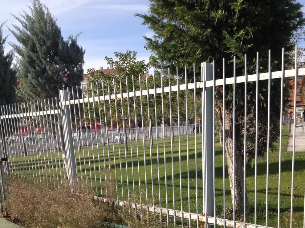 Estado del entorno del carril bici en Parque Goya
