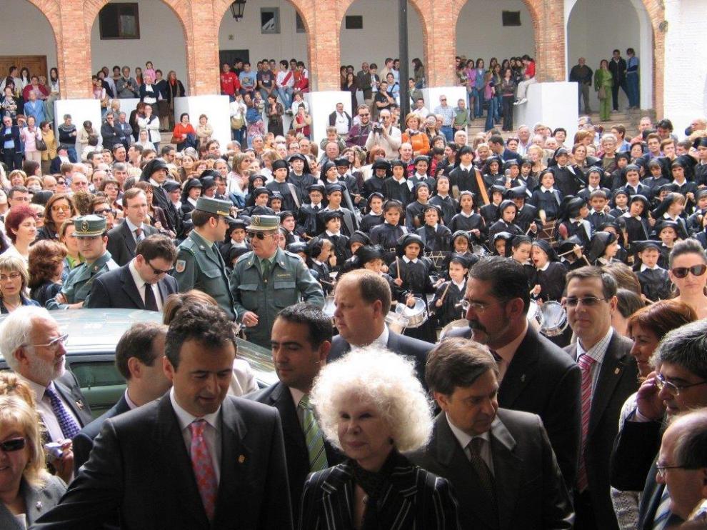 Cayetana de Alba, pregonera de las Jornadas de la Ruta del Tambor.