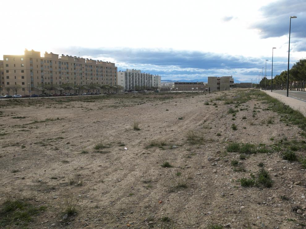 Terreno de Valdespartera donde se quiere construir el colegio concertado
