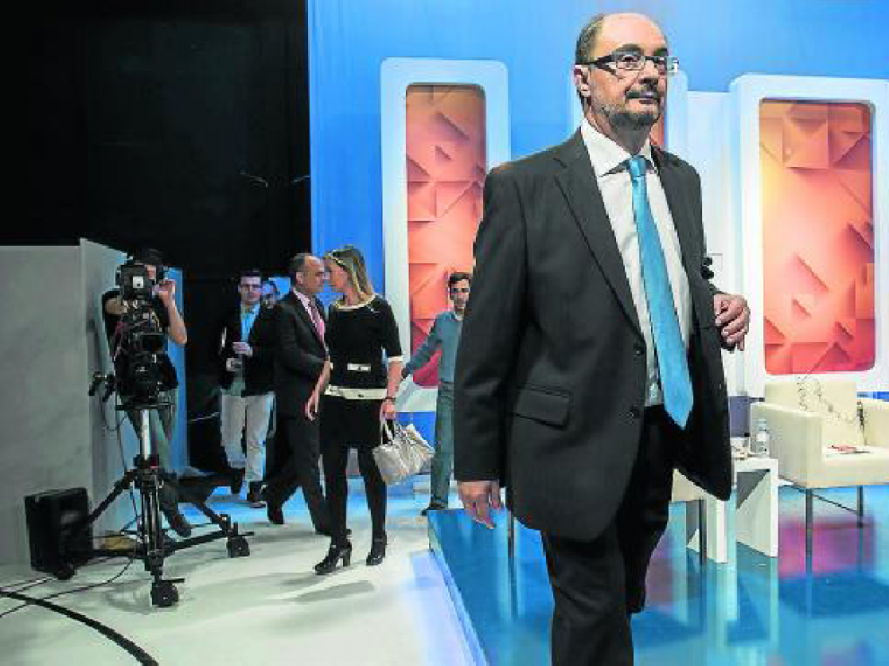 l secretario general del PSOE, Javier Lambán, ayer, en Aragón TV.