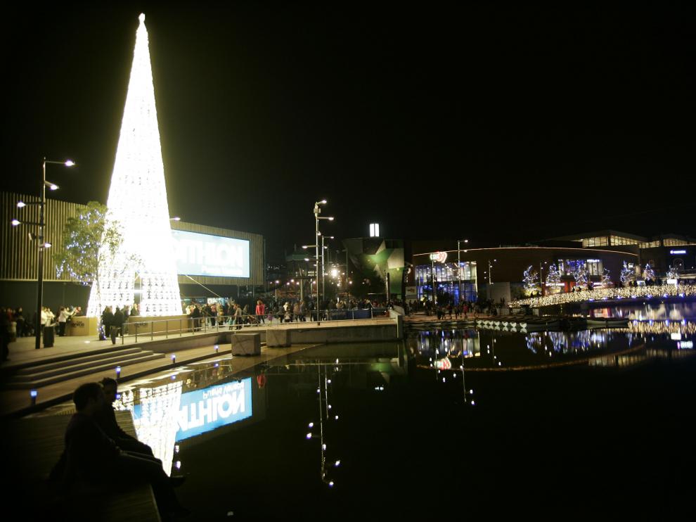 Encendido de las luces de Navidad en Puerto Venecia
