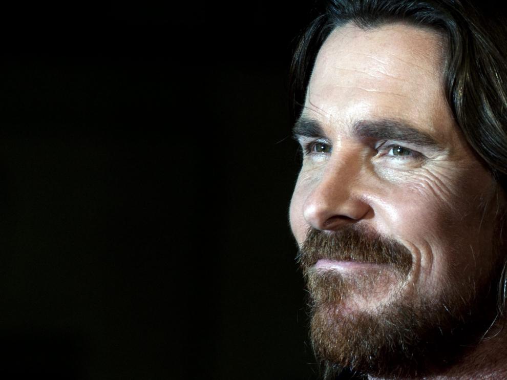 El actor británico Christian Bale protagonizará en otoño este nuevo drama romántico dirigido por Terry George.
