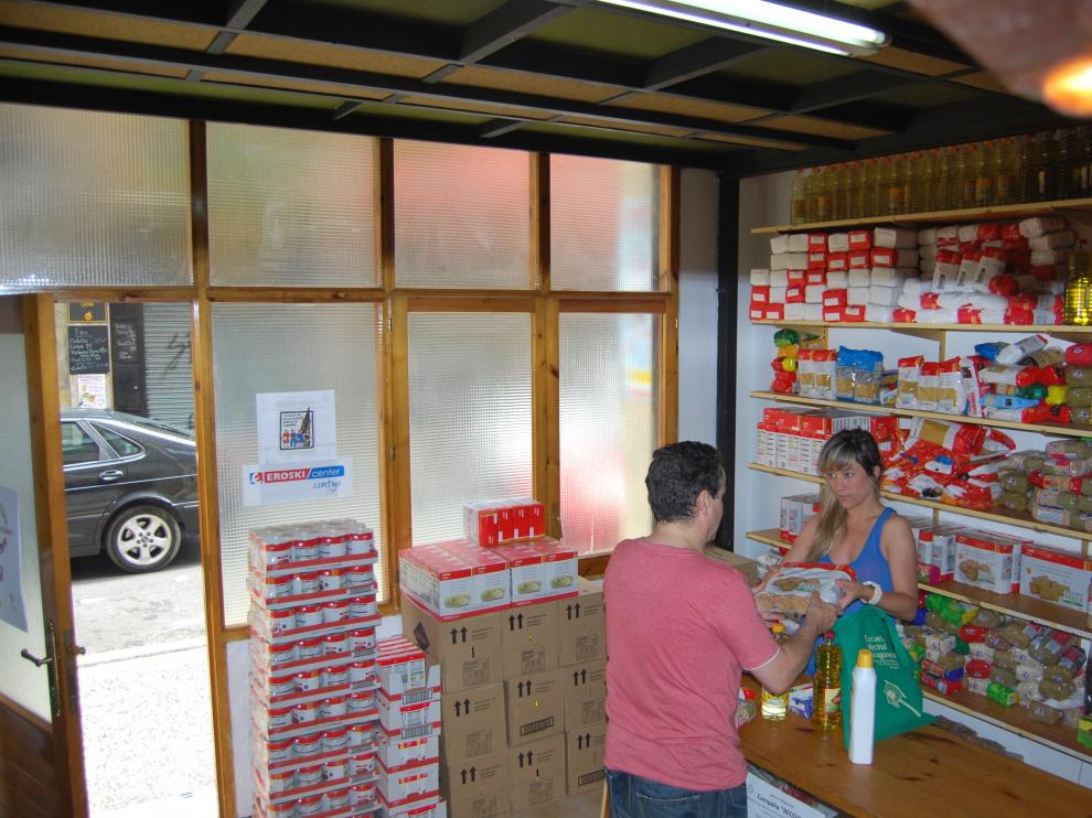 Tienda solidaria de la FABZ 'Entrevecinos'