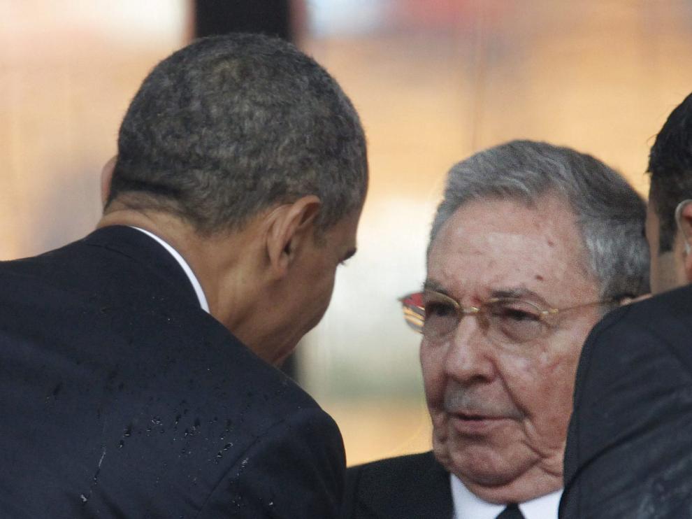 Raúl Castro anuncia el restablecimiento de relaciones diplomáticas con EE. UU
