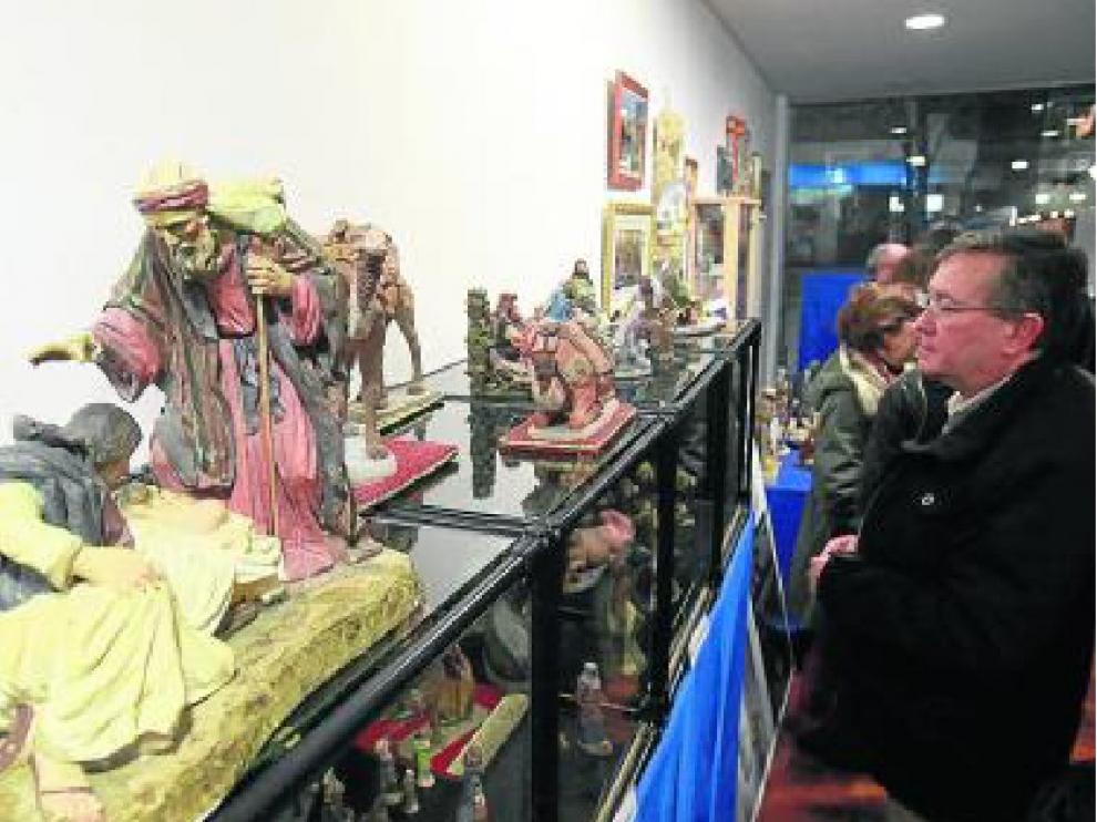Figuras de todas las épocas componen la exposición.