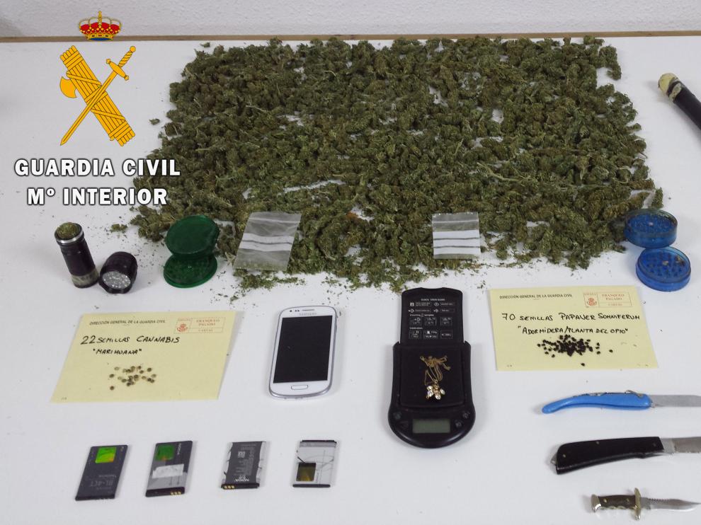Detenido por tráfico de drogas junto al instituto de Alcañiz
