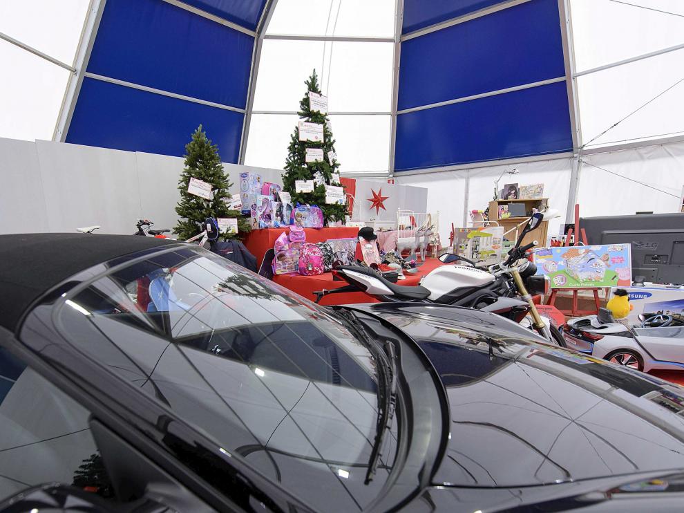 La cesta de Navidad más grande del mundo llega a Zaragoza